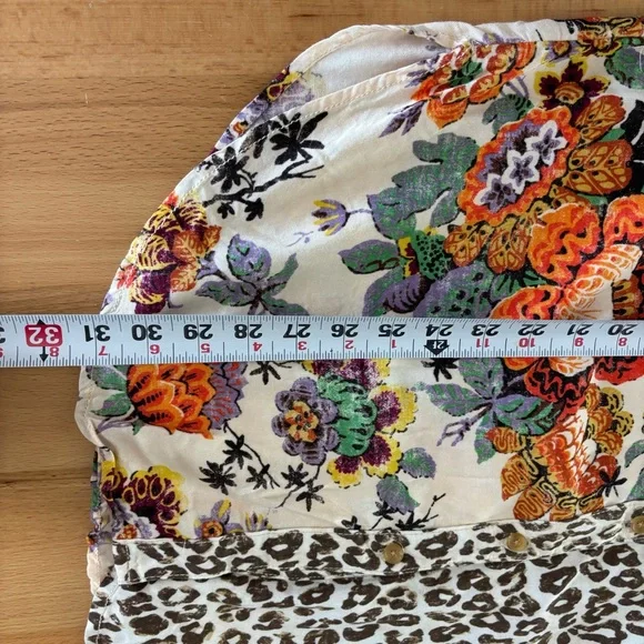 Pilcro by Anthropologie Leopard Floral Patchwork Button Down Shirt Medium Boho - Picture 3 of 8